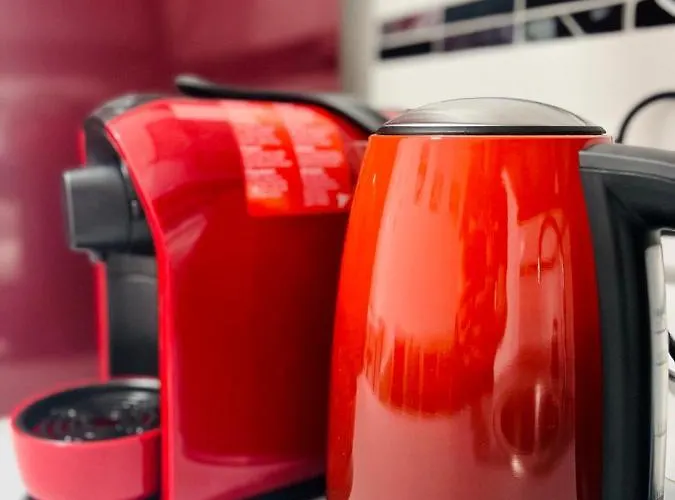 Neuwertiges Mit Schnellem Wlan, Netflix, Glasfaser, Kostenlose Privatparkplatz Auch Fuer Transporter Geeignet R20 Appartamento