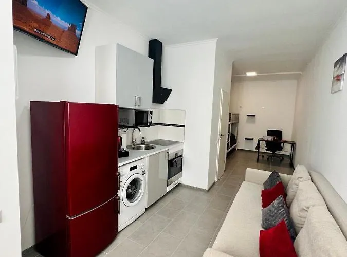 Neuwertiges Mit Schnellem Wlan, Netflix, Glasfaser, Kostenlose Privatparkplatz Auch Fuer Transporter Geeignet R20 Appartamento Freiberg am Neckar