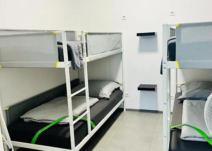 Neuwertiges Mit Schnellem Wlan, Netflix, Glasfaser, Kostenlose Privatparkplatz Auch Fuer Transporter Geeignet R20 Appartamento *